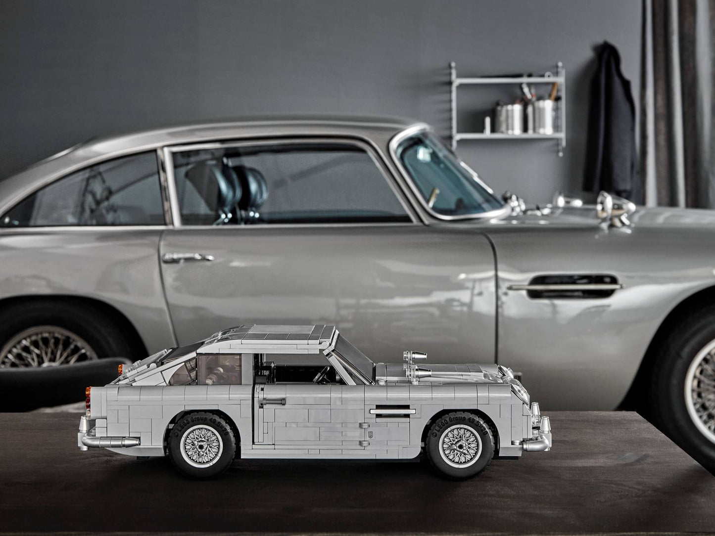 James Bond Aston Martin DB5 | 10262