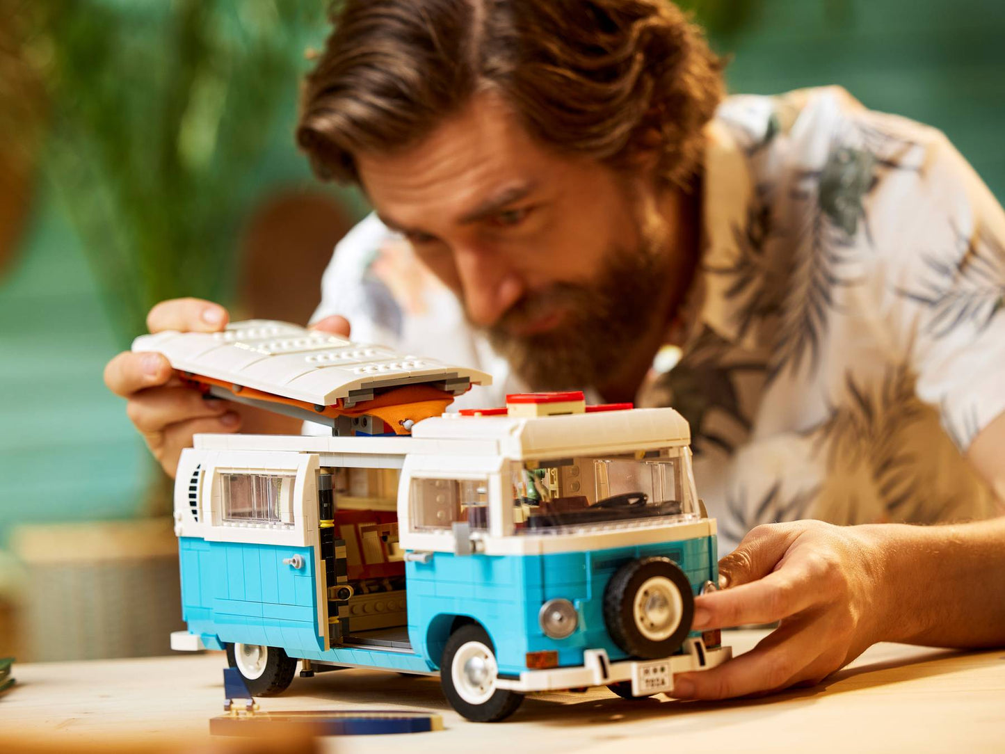 Volkswagen T2 Camper Van | 10279