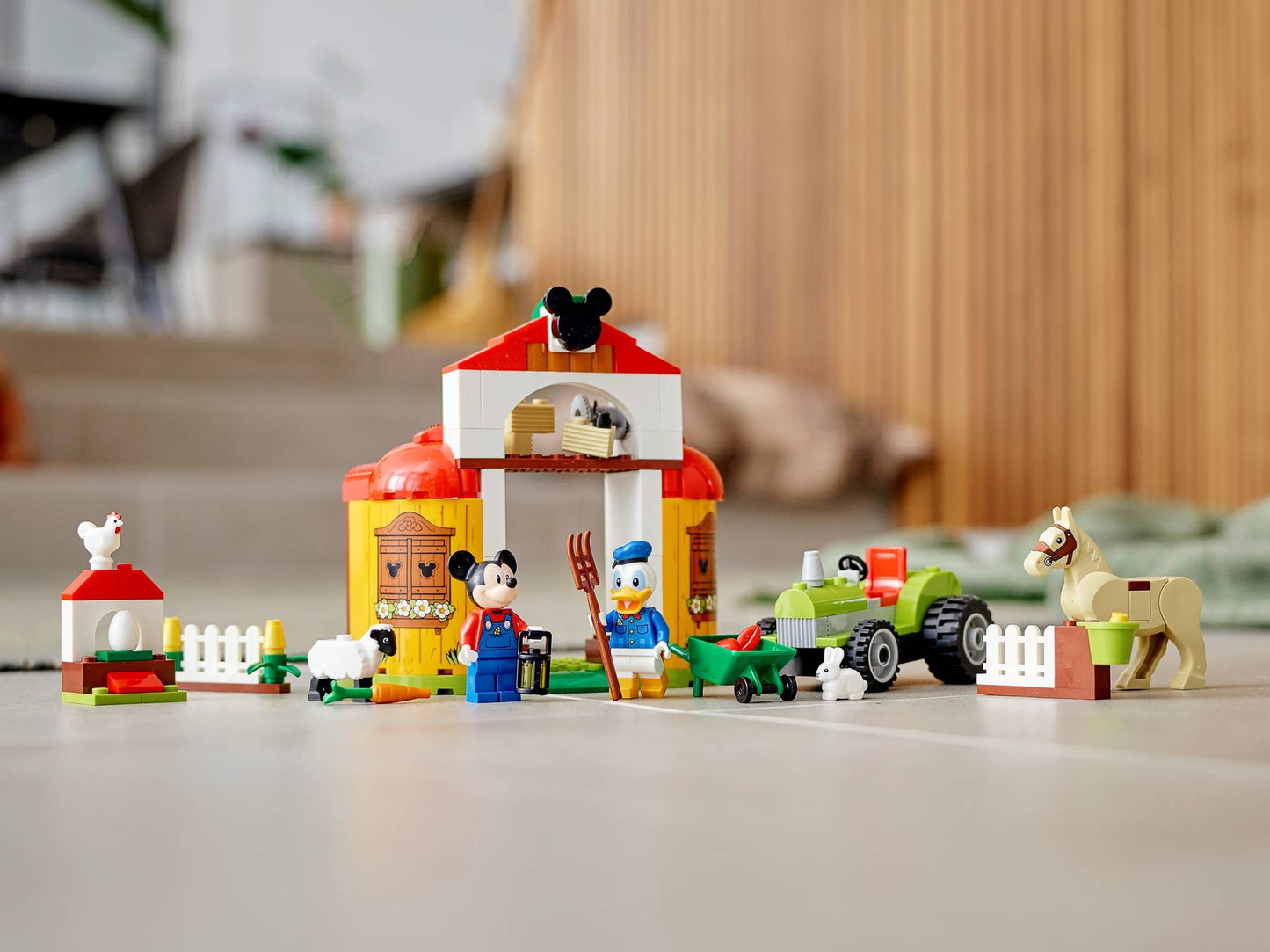 Mickey Mouse & Donald Duck's Farm | 10775