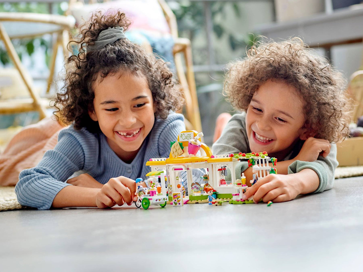 Heartlake City Organic Cafe | 41444