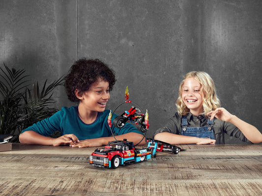 Stunt Show Truck & Bike | 42106