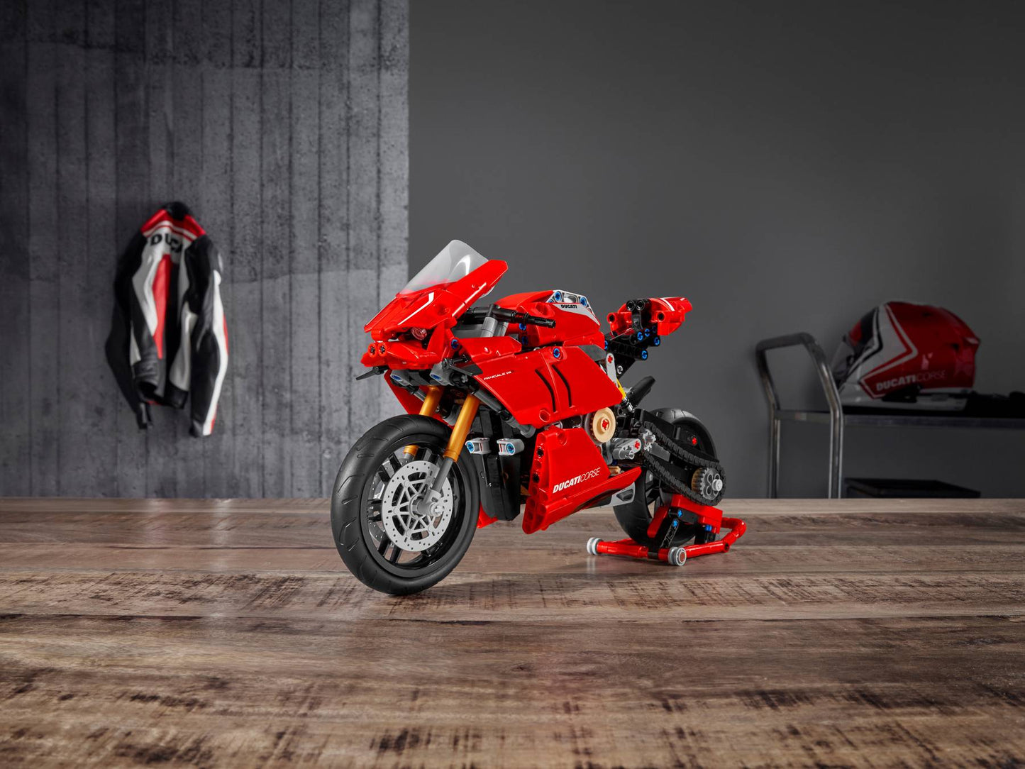 Ducati Panigale V4 R | 42107