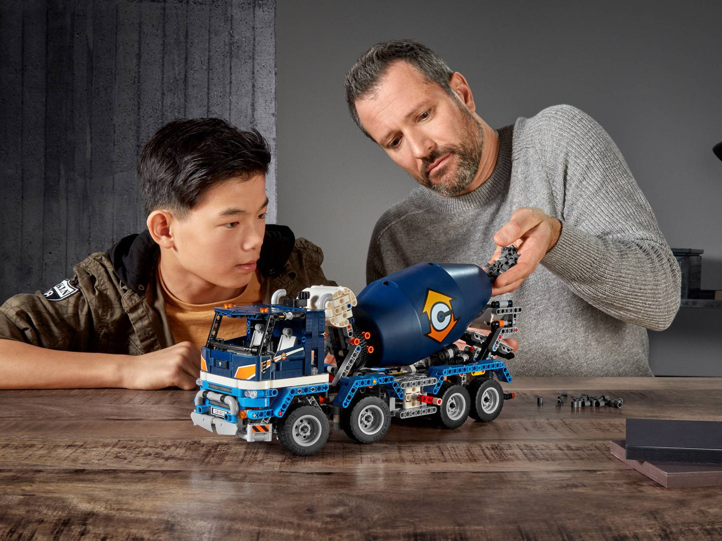 Concrete Mixer Truck | 42112