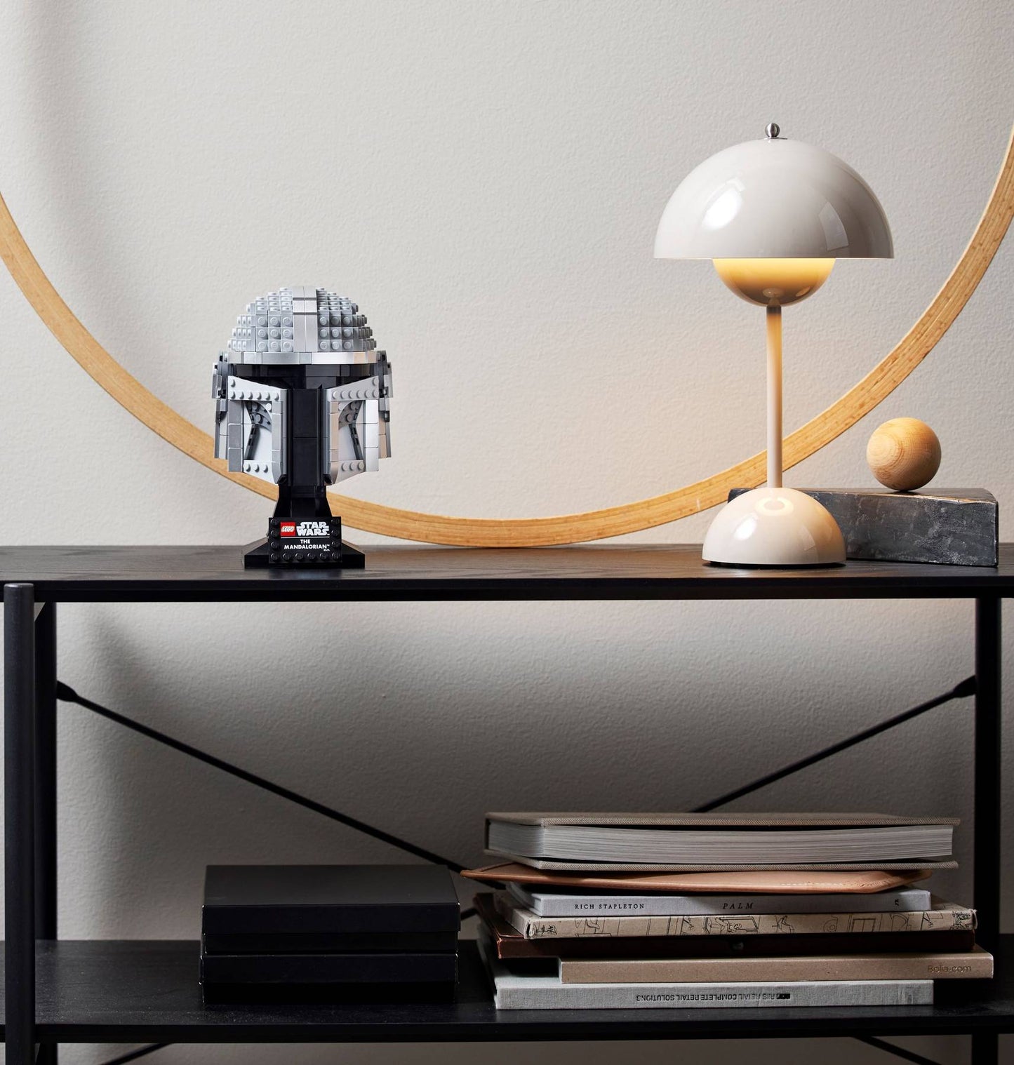 The Mandalorian Helmet | 75328
