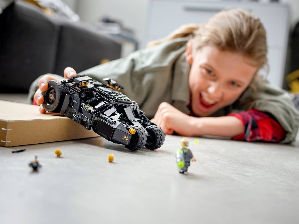 Batmobile Tumbler: Scarecrow Showdown | 76239