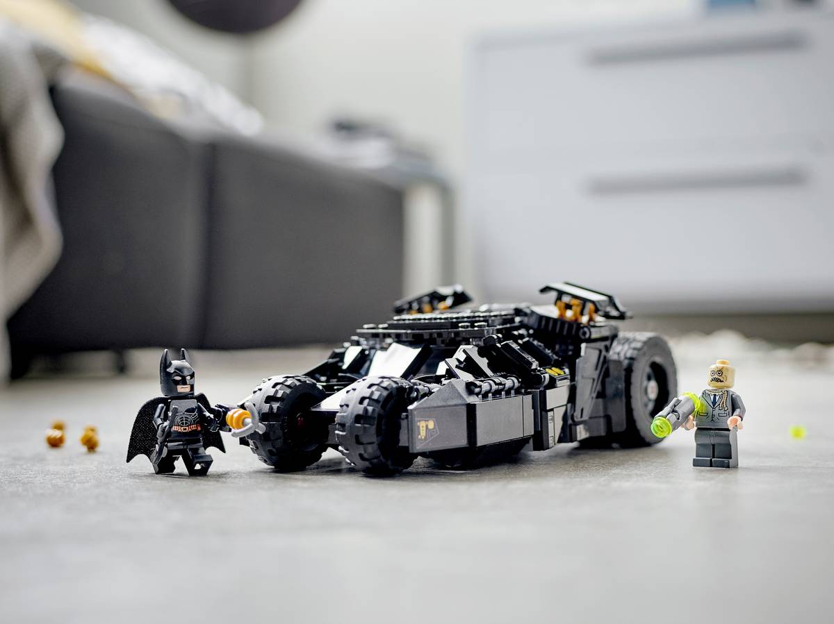 Batmobile Tumbler: Scarecrow Showdown | 76239