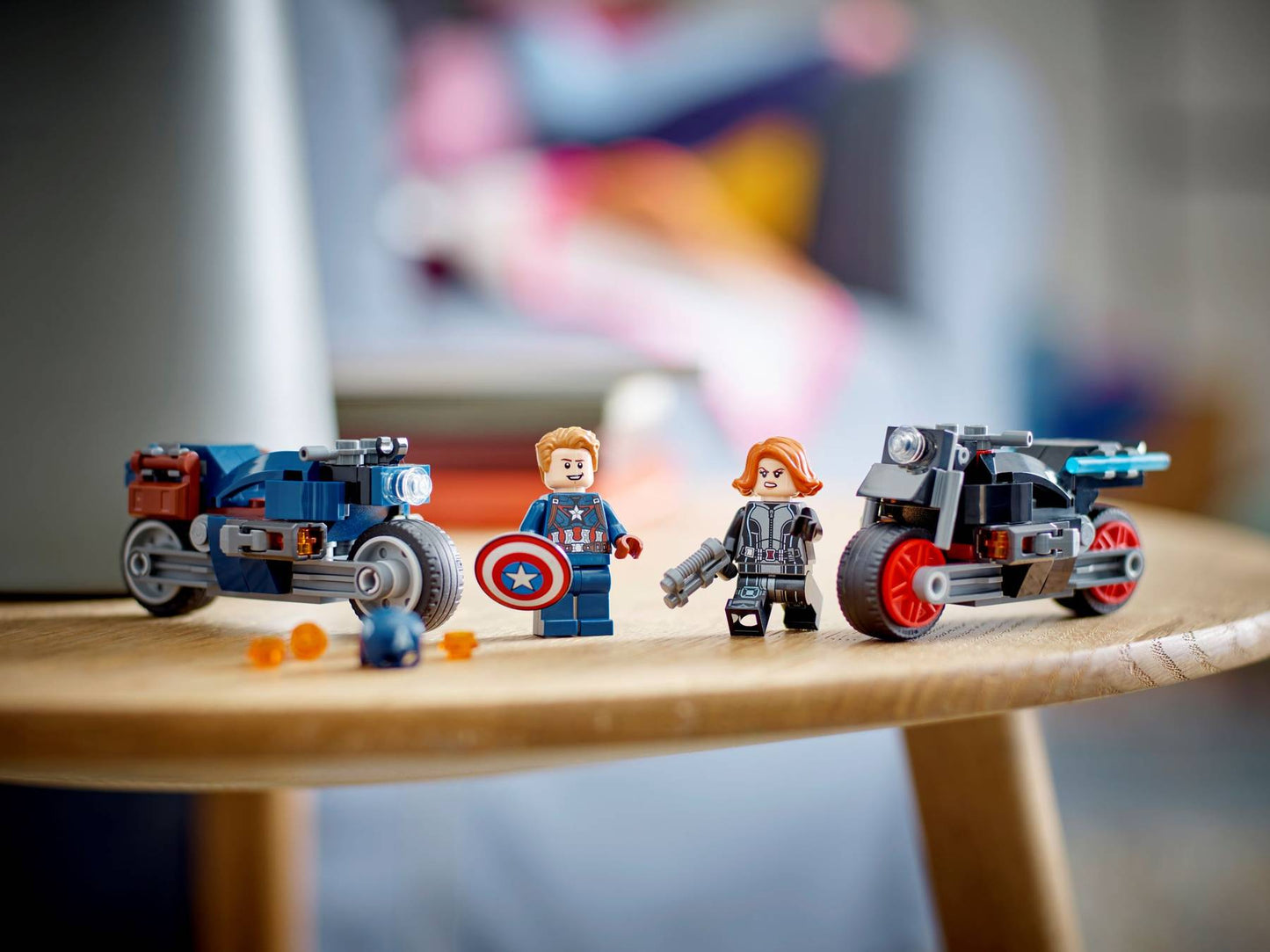 Black Widow & Captain America Motorcycles | 76260