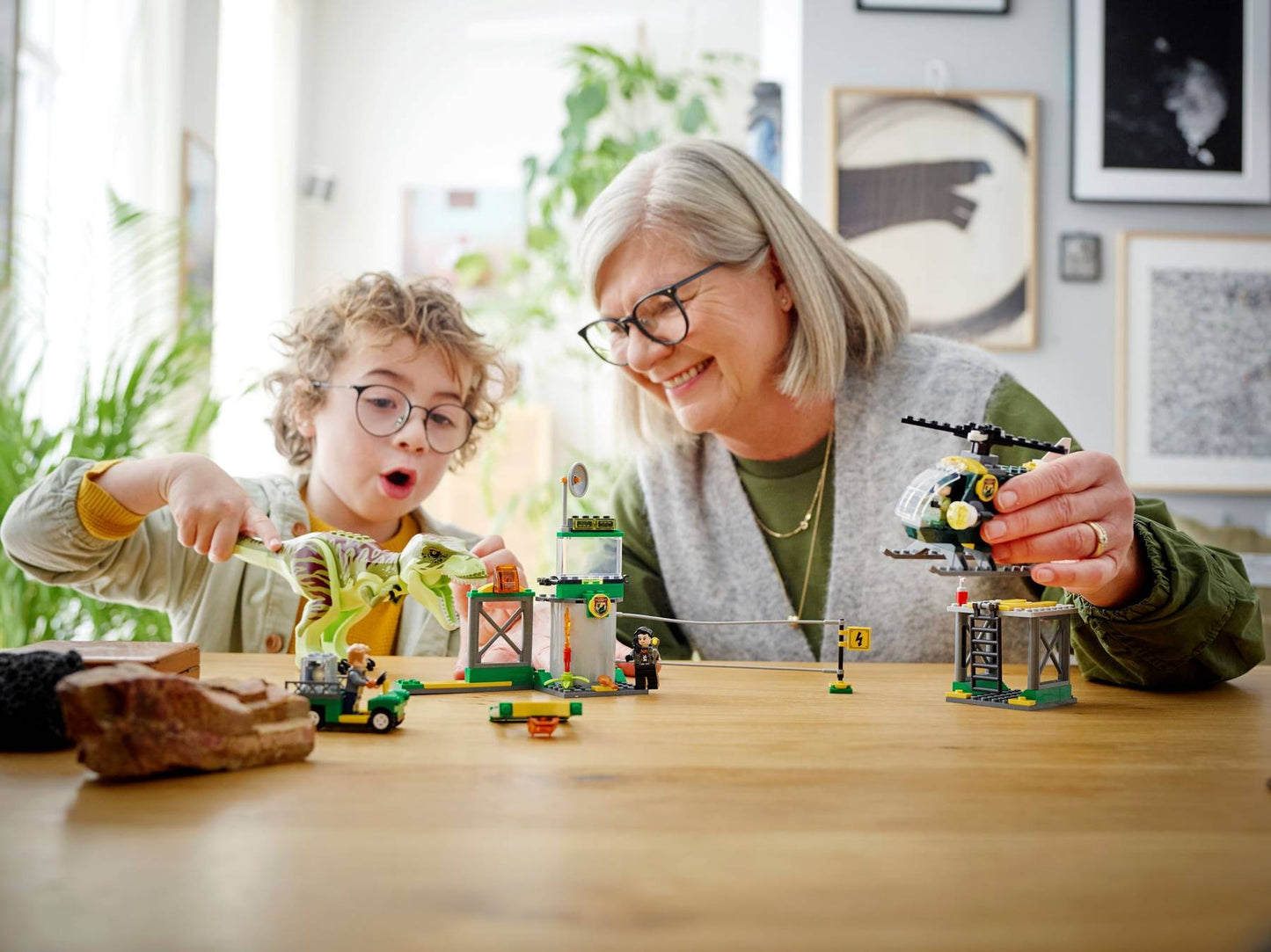 T. rex Dinosaur Breakout | 76944