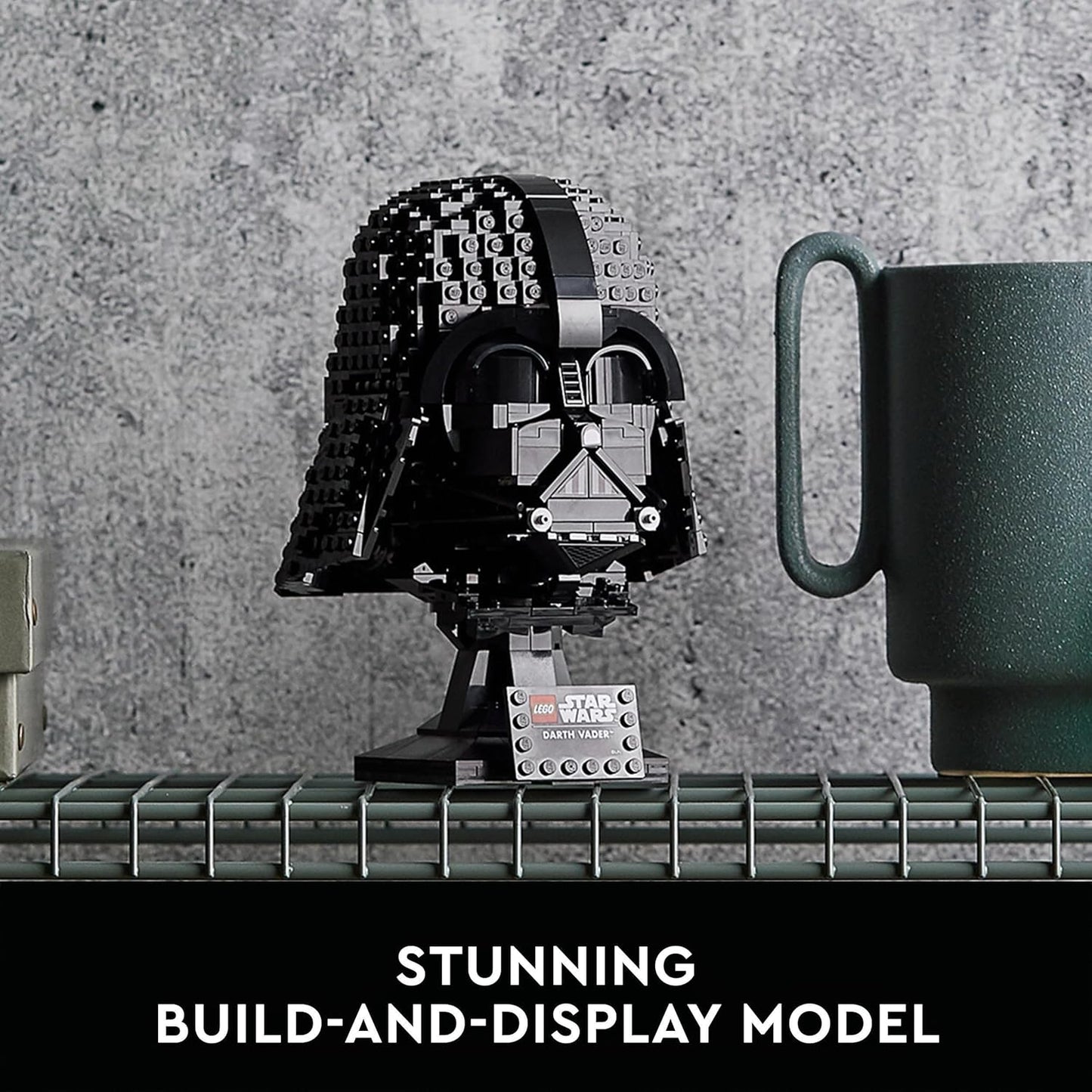 Darth Vader Helmet | 75304