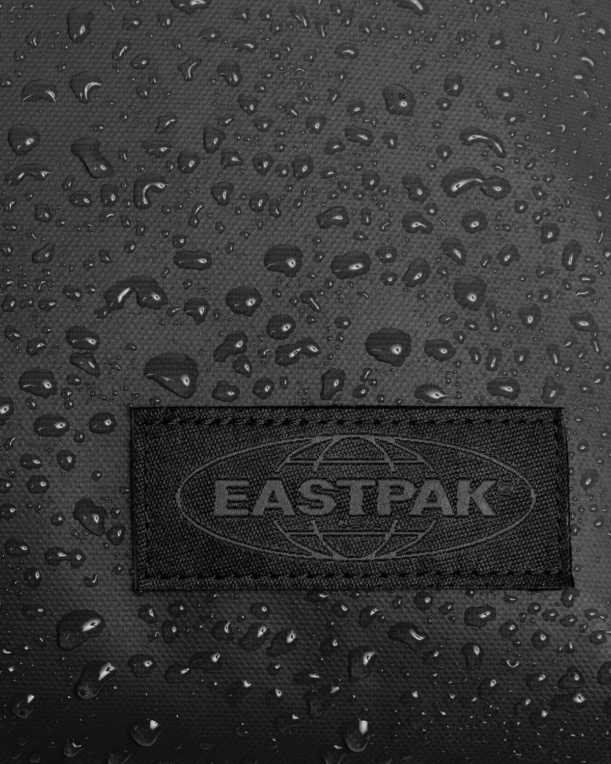 EASTPAK TRAVELPACK TARP BLACK2 | EK0A5BBR4Y8